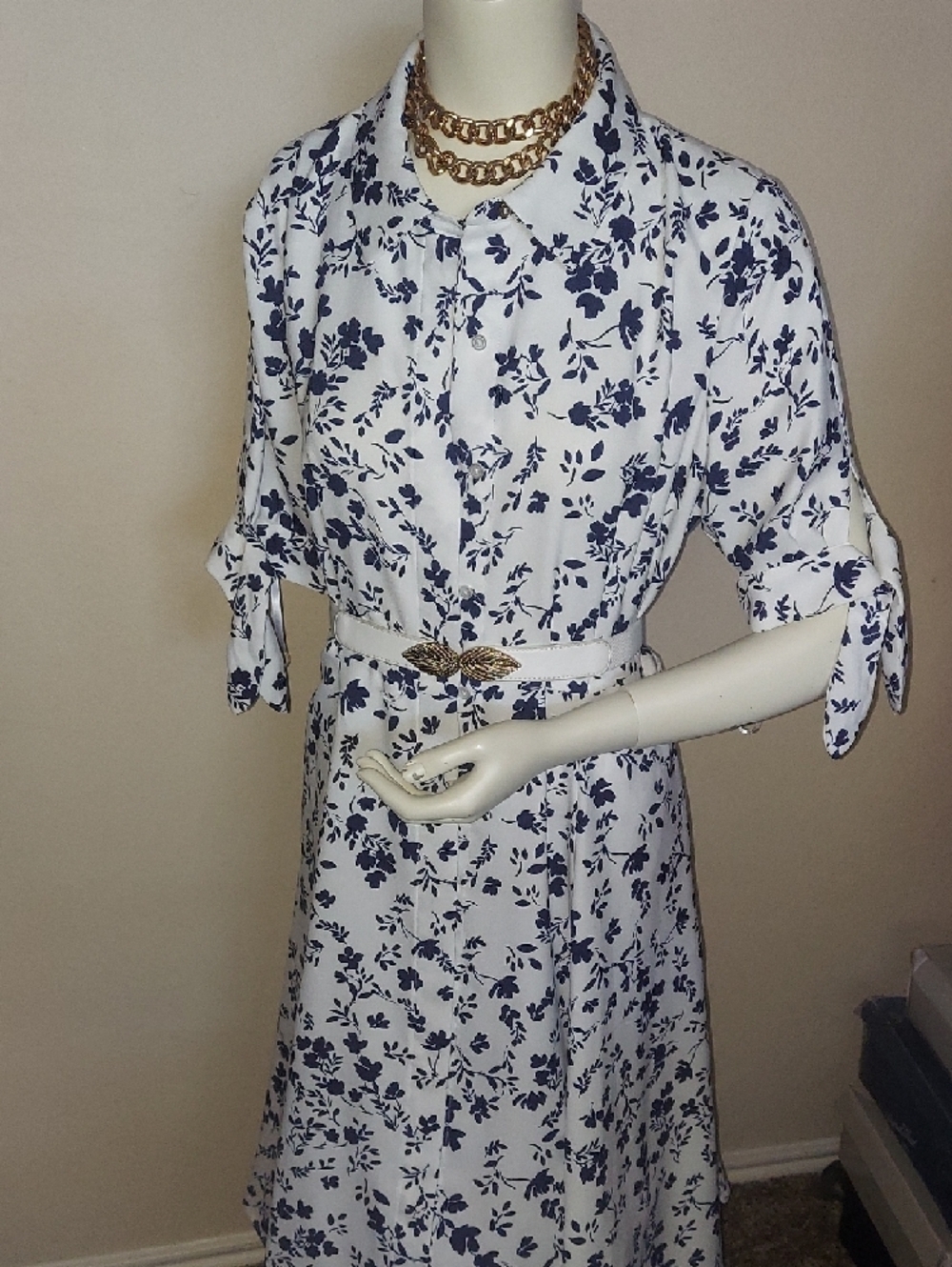 Calvin Klein White Top with Navy Floral Print - Picture 6 of 15